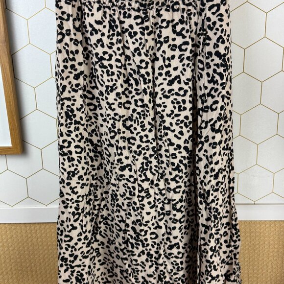 H&M Black and Tan Leopard Print Stretch Waistband Midi Skirt - Size - 6 - Picture 2 of 5